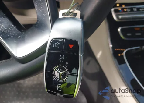 2018 Mercedes-Benz E 300 from USA, damaged, VIN WDDZF4JB0JA486260